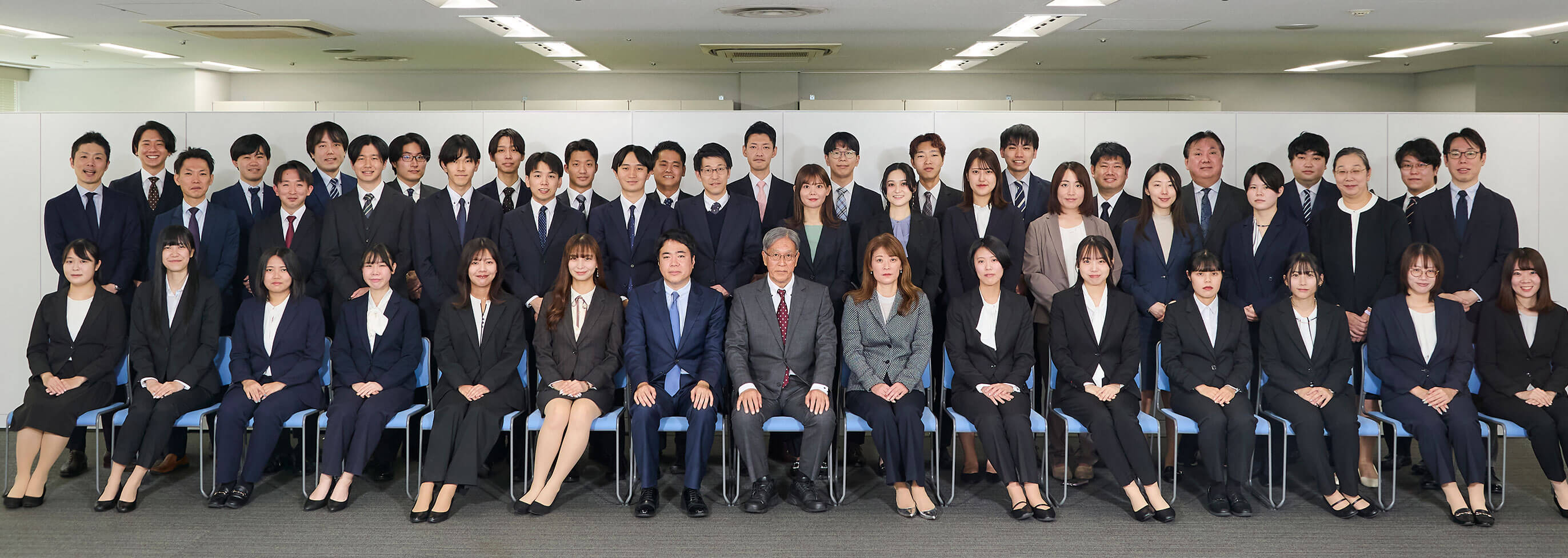 私たちが介護福祉事業をサポートいたします。